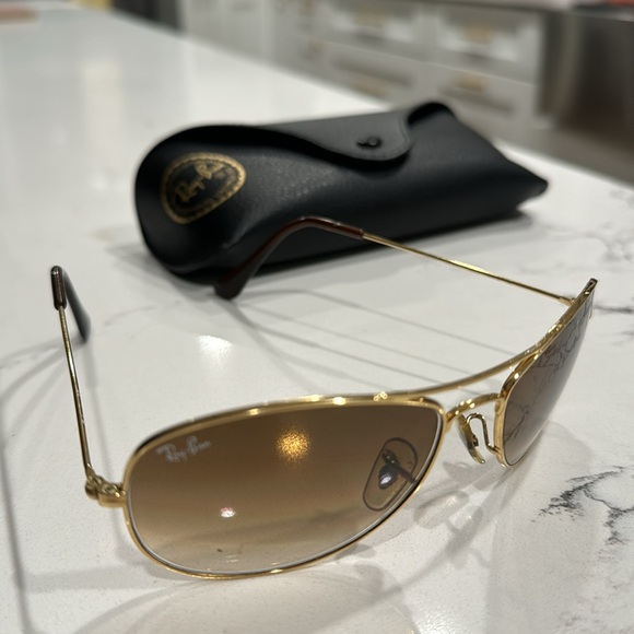 Ray Ban Sunglasses - Picture 4 of 5